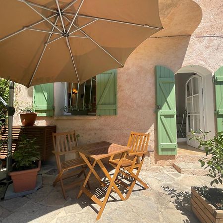 Cosy Studio - Place Du Figuier Bormes-les-Mimosas Exterior foto